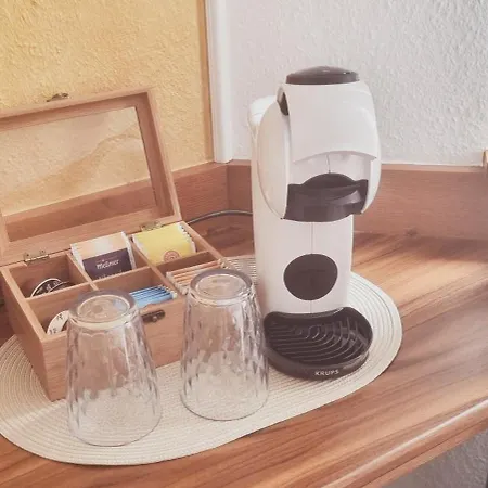 Doppelbett - Gaestezimmer - 11min Von Giessen 8,4km In Fernwald-steinbach Fernwald