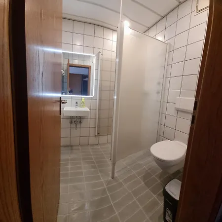 Doppelbett - Gaestezimmer - 11min Von Giessen 8,4km In Fernwald-steinbach Aparthotel