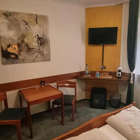 Doppelbett - Gaestezimmer - 11min Von Giessen 8,4km In Fernwald-steinbach 3* Fernwald