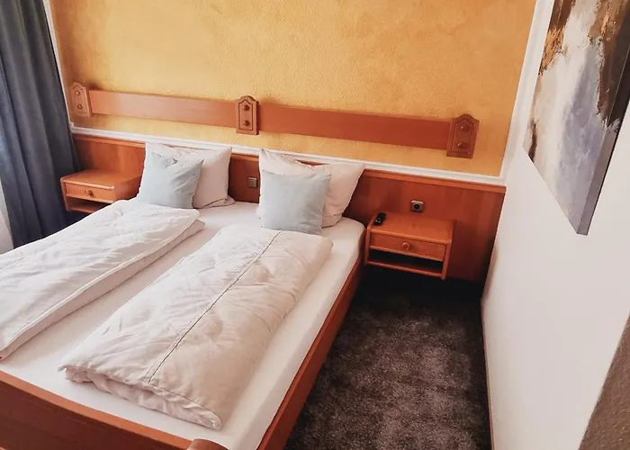 Doppelbett - Gästezimmer - 11min Von Gießen 8,4km In Fernwald-steinbach Aparthotel