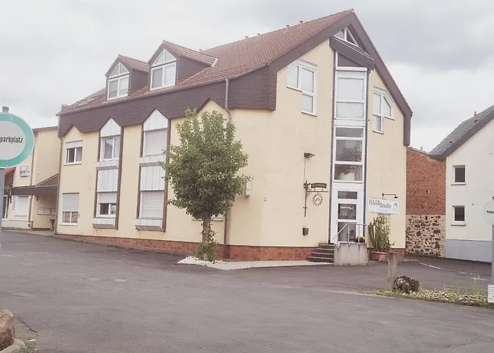 Doppelbett - Gästezimmer - 11min Von Gießen 8,4km In Fernwald-steinbach 3* Fernwald