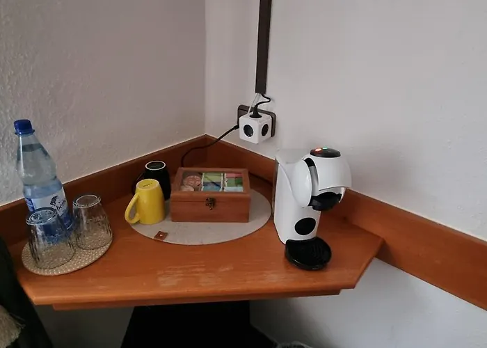 Aparthotel Doppelbett - Gästezimmer - 11min Von Gießen 8,4km In Fernwald-steinbach 3*